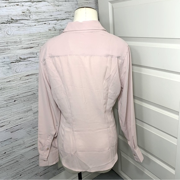 VIOLET + Claire Blush Pink Feminin Blouse Button Down Minimalist Flowy Top M - Picture 10 of 11